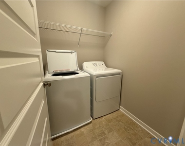 2413 Elkview Drive - Photo Thumbnail 11