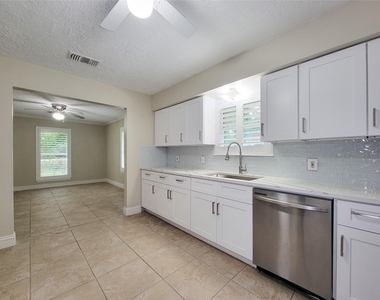 25723 Glen Loch - Photo Thumbnail 13