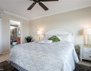 271 Southbay Drive - Photo Thumbnail 9