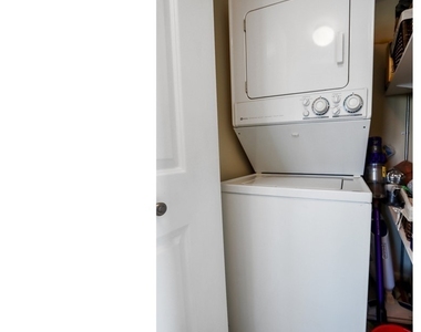 271 Southbay Drive - Photo Thumbnail 14