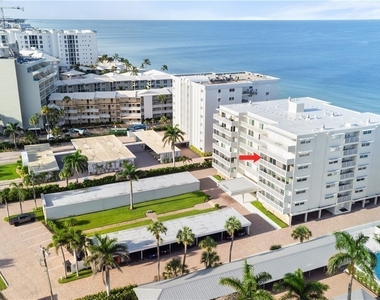 1977 Gulf Shore Boulevard N - Photo Thumbnail 29