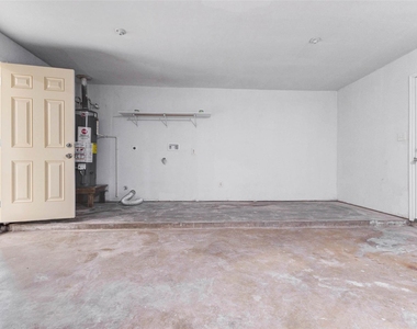 5319 Ridgestone Street - Photo Thumbnail 22
