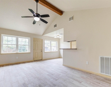 5319 Ridgestone Street - Photo Thumbnail 4