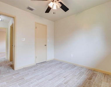 5319 Ridgestone Street - Photo Thumbnail 21