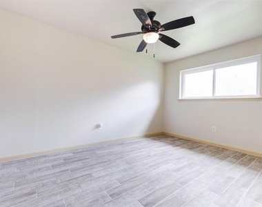 5319 Ridgestone Street - Photo Thumbnail 17