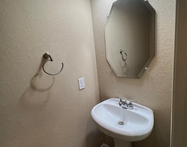 1214 Glenwood Canyon Lane - Photo Thumbnail 13