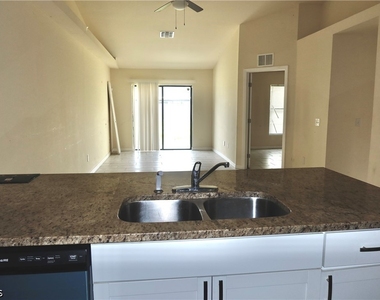 1109 Andalusia Boulevard - Photo Thumbnail 4