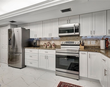 787 Overriver Drive - Photo Thumbnail 11