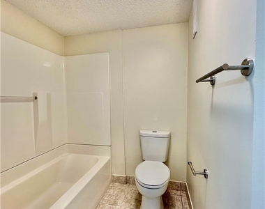 3706 Broadway - Photo Thumbnail 8