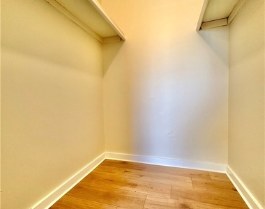 3706 Broadway - Photo Thumbnail 12