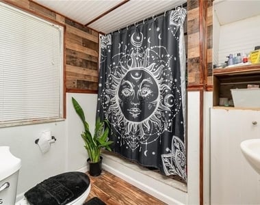 102 3rd Street - Photo Thumbnail 8