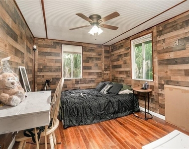 102 3rd Street - Photo Thumbnail 7
