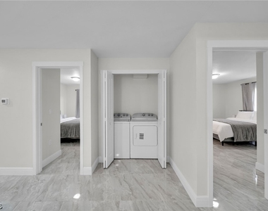 903a Albany Avenue - Photo Thumbnail 12