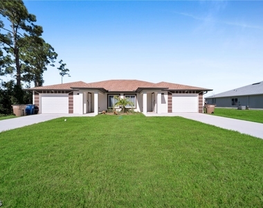 903a Albany Avenue - Photo Thumbnail 2