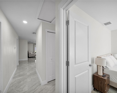 903a Albany Avenue - Photo Thumbnail 4