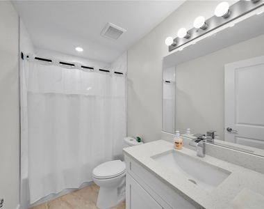 903a Albany Avenue - Photo Thumbnail 31