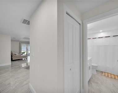 903a Albany Avenue - Photo Thumbnail 13