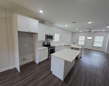 8235 Locksley Road - Photo Thumbnail 1
