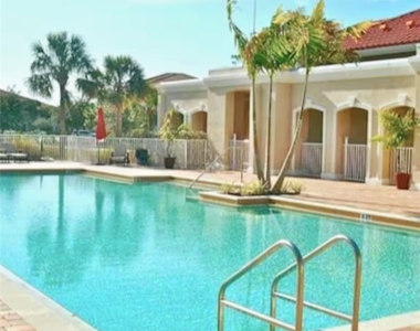 13100 Bella Casa Circle - Photo Thumbnail 17