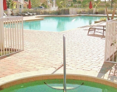 13100 Bella Casa Circle - Photo Thumbnail 18
