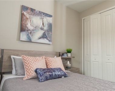 1228 Chrisholm Street - Photo Thumbnail 7