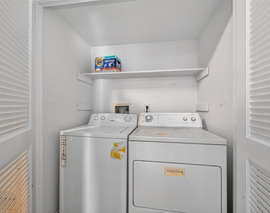 4064 Belle Park Drive - Photo Thumbnail 23
