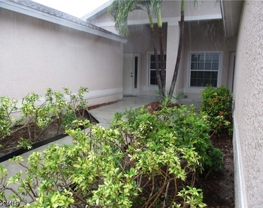 4330 Sw 7th Place - Photo Thumbnail 1
