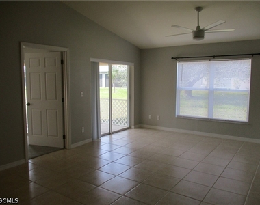 4330 Sw 7th Place - Photo Thumbnail 8
