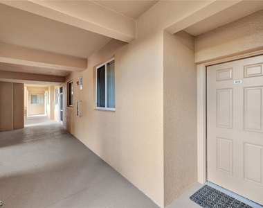8270 Pathfinder Loop - Photo Thumbnail 13