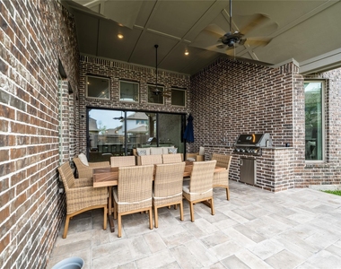 2511 Marble Hill Drive - Photo Thumbnail 5