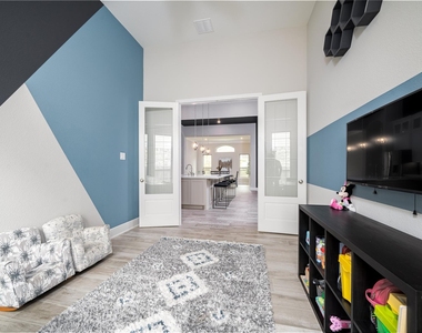 2511 Marble Hill Drive - Photo Thumbnail 29