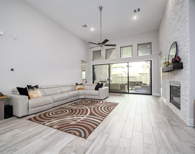 2511 Marble Hill Drive - Photo Thumbnail 12