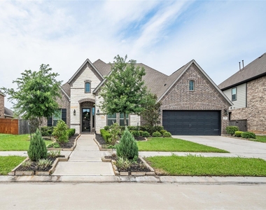 2511 Marble Hill Drive - Photo Thumbnail 1