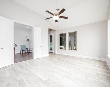 2511 Marble Hill Drive - Photo Thumbnail 32