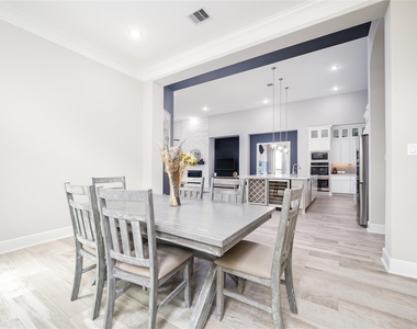 2511 Marble Hill Drive - Photo Thumbnail 18