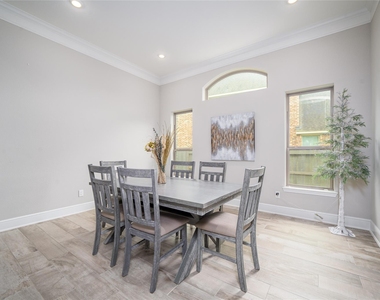 2511 Marble Hill Drive - Photo Thumbnail 19