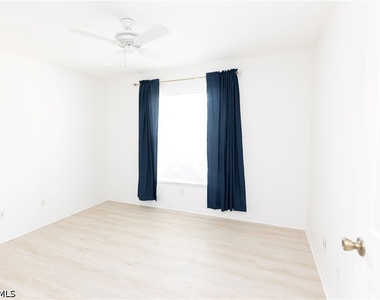 2456 Millcreek Lane - Photo Thumbnail 16