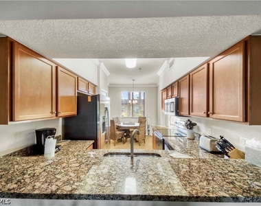 9830 Giaveno Circle - Photo Thumbnail 10