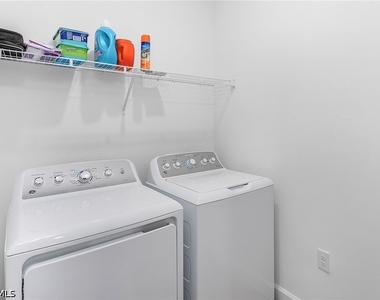 20210 Kingmont Drive - Photo Thumbnail 5