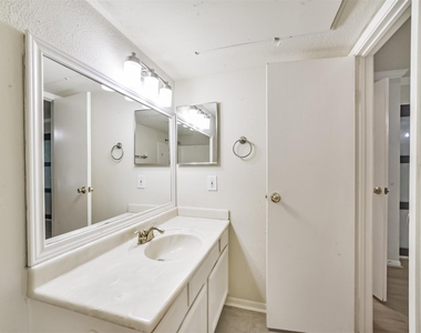 5917 Fairdale Lane - Photo Thumbnail 8