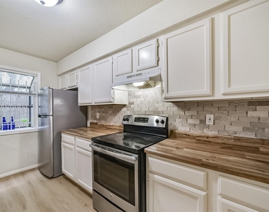 5917 Fairdale Lane - Photo Thumbnail 19