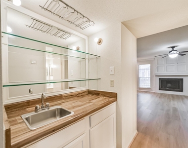 5917 Fairdale Lane - Photo Thumbnail 14