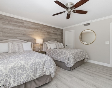 6080 Pelican Bay Boulevard - Photo Thumbnail 16