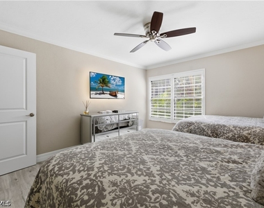 6080 Pelican Bay Boulevard - Photo Thumbnail 17