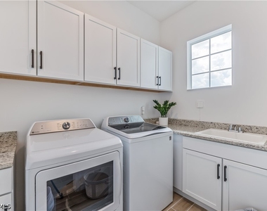 15977 Cranes Marsh Court - Photo Thumbnail 15