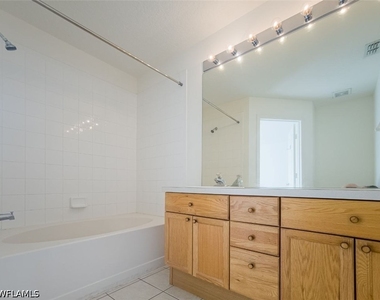 2332 Silver Palm Drive - Photo Thumbnail 14