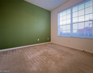 2332 Silver Palm Drive - Photo Thumbnail 6