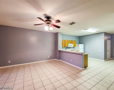 2332 Silver Palm Drive - Photo Thumbnail 4