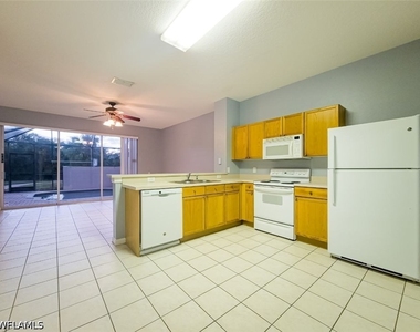 2332 Silver Palm Drive - Photo Thumbnail 2