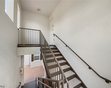 970 Peggy Circle - Photo Thumbnail 5